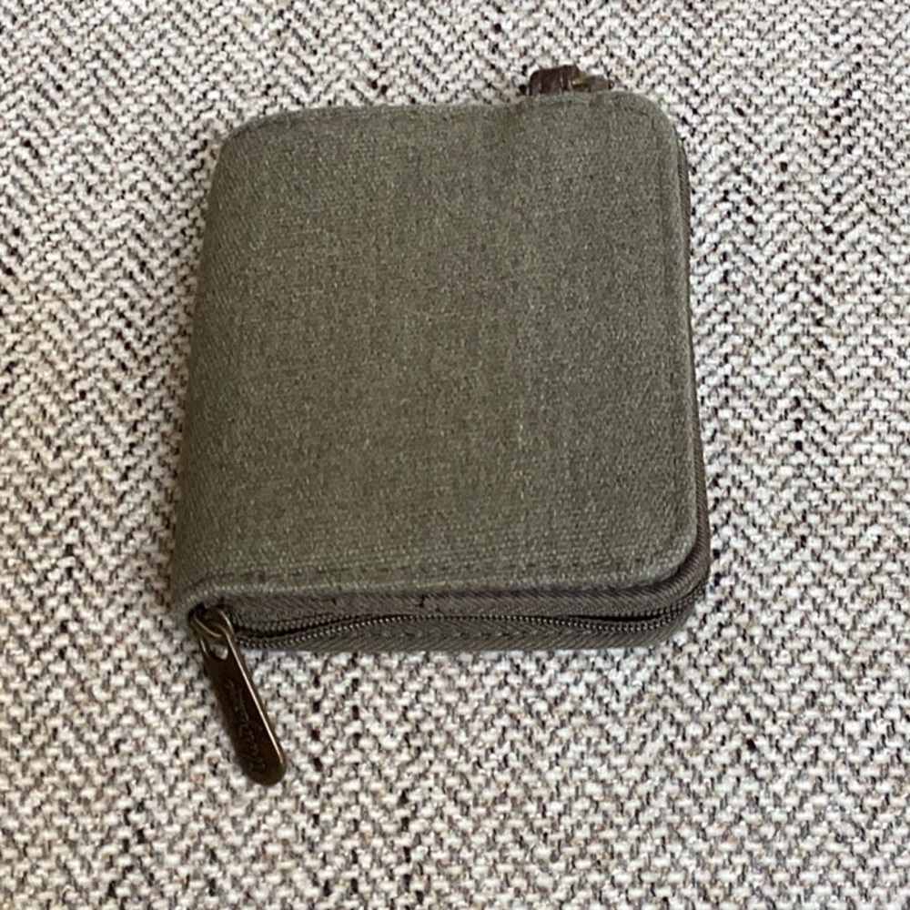 Thirty-one clip n zip wallet - vintage olive